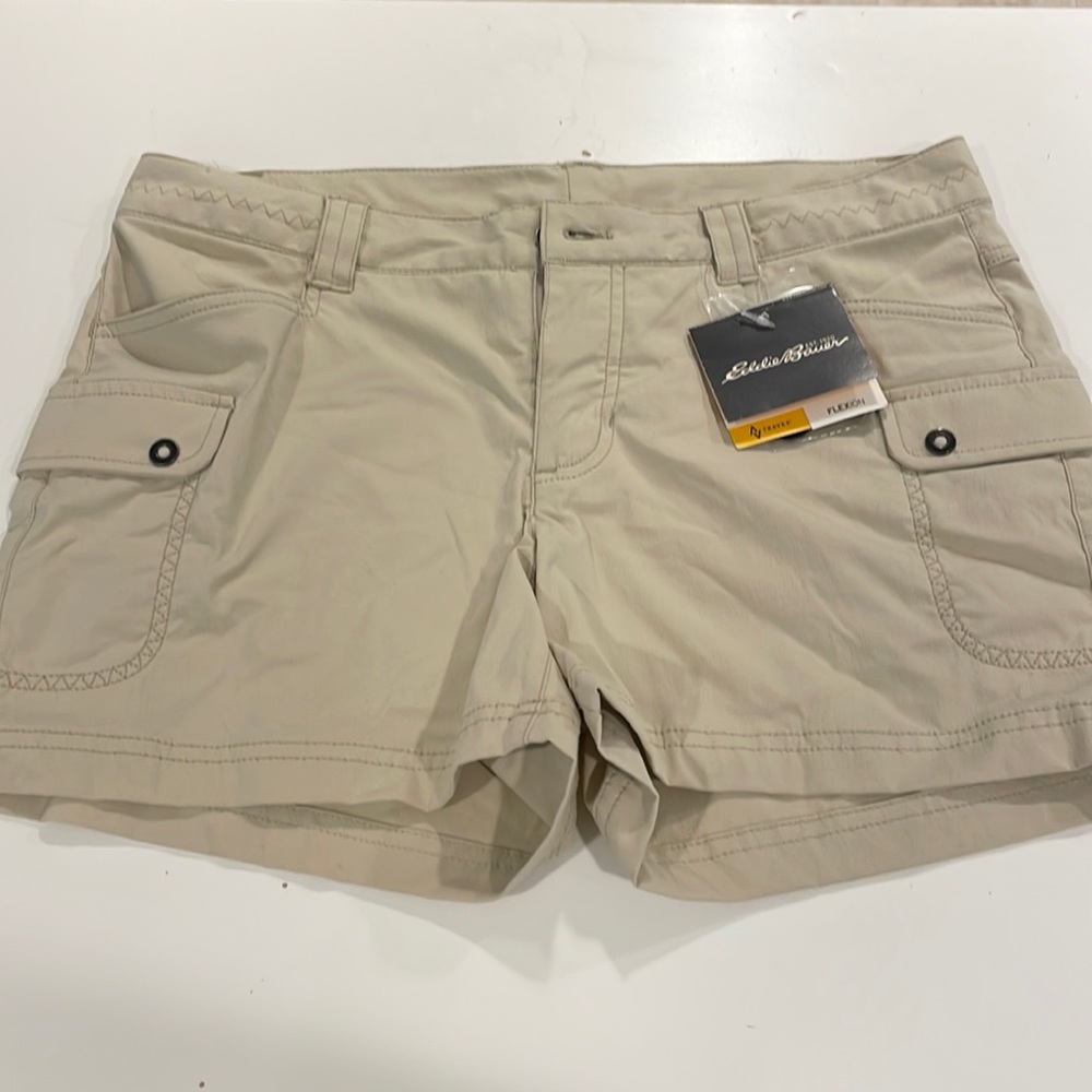 Women’s Eddie Bauer Cargo Hiking Shorts size 6 - NWT